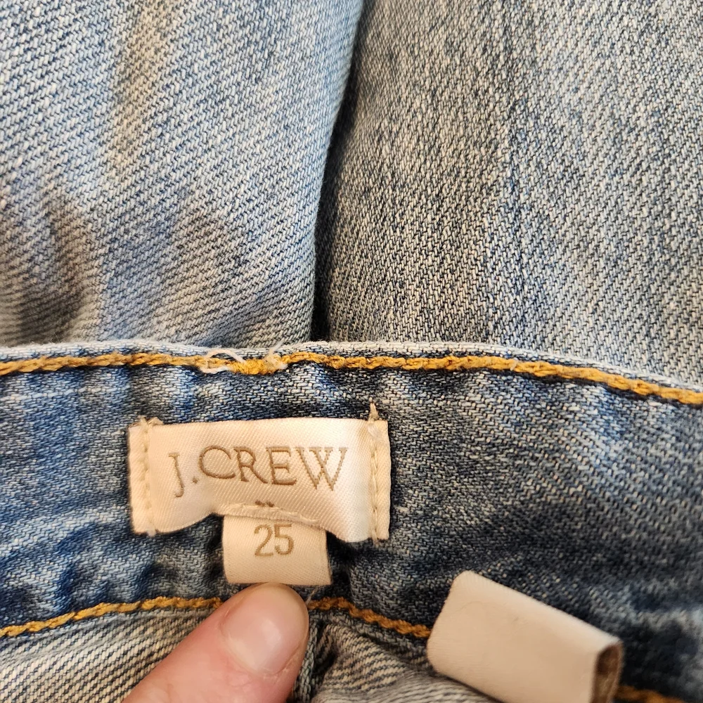 J.Crew distressed girlfriend or ankle straight leg jeans A1013 size 25